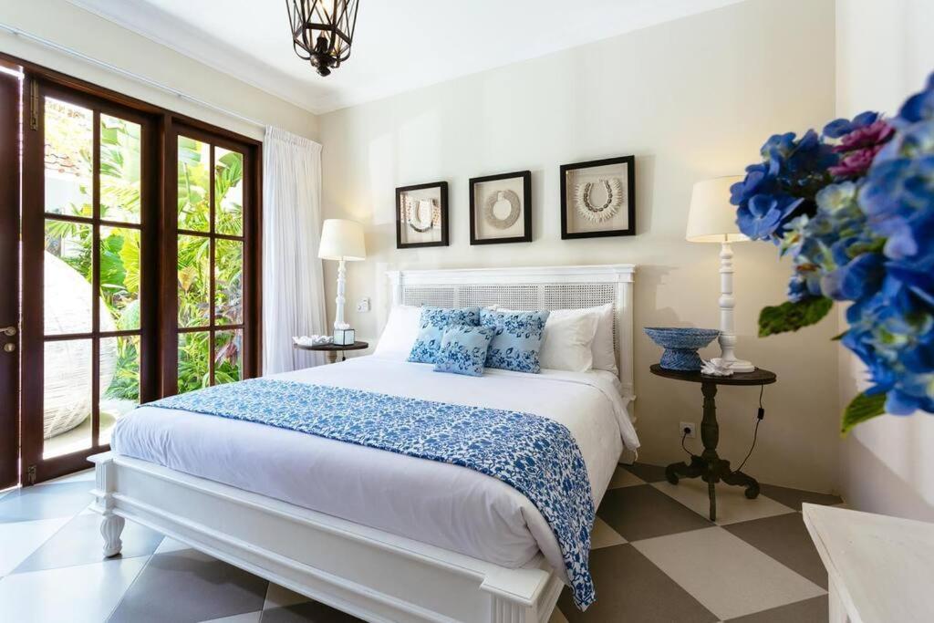 Kayan - Gorgeous 2br Gem, Fabulous Location Steps From Restaurants, Cafes And Shopping *