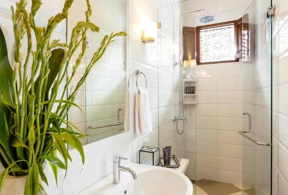Kayan - Gorgeous 2br Gem, Fabulous Location Steps From Restaurants, Cafes And Shopping * Seminyak (Bali)
