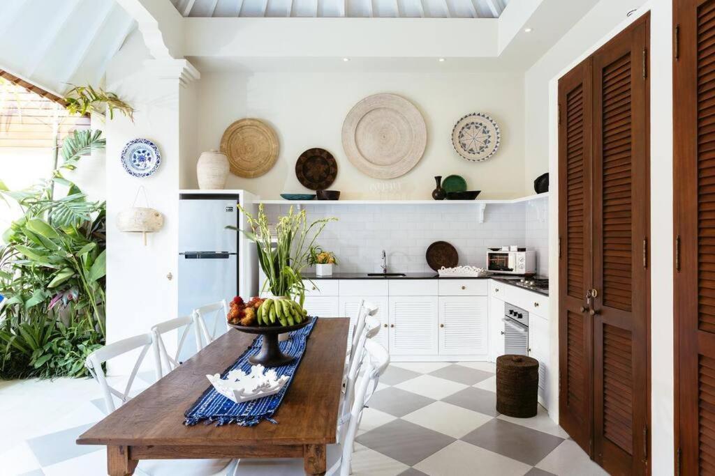 Villa Kayan - Gorgeous 2br Gem, Fabulous Location Steps From Restaurants, Cafes And Shopping *